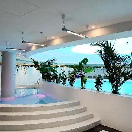Hanza Tower White -23 Jacussi & Sauna & Pool *