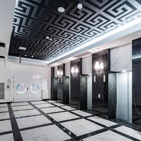 Hanza Tower White -23 Jacussi & Sauna & Pool شقة *